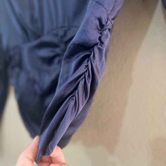 FRAME Denim Felicity Silk Mock Neck Keyhole Button Front Blouse Top Navy Sz S - Picture 7 of 12